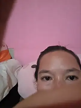 Snapshot of ladycatcher69xx chatting on 4, 12, 2025 ladycatcher69xx online show from 4, 12, 2025