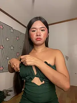 Snapshot of voganmarie chatting on 5, 4, 2026 voganmarie online show from 5, 4, 2026