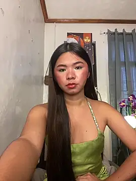 Snapshot of voganmarie chatting on 9, 4, 2026 voganmarie online show from 9, 4, 2026