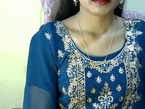 Snapshot of Shab_M chatting on 10, 4, 2026 Shab M online show from 10, 4, 2026