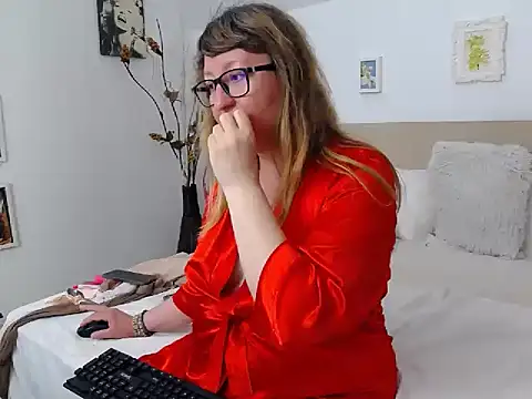 Snapshot of OlgaPavlova chatting on 3, 5, 2026 OlgaPavlova online show from 3, 5, 2026