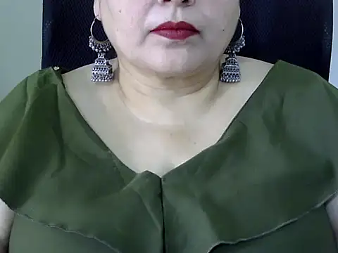 Snapshot of Soniya_Sha chatting on 4, 4, 2026 Soniya Sha online show from 4, 4, 2026