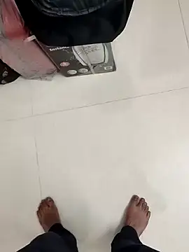 Snapshot of boyfromMum_bai chatting on 1, 4, 2026 boyfromMum bai online show from 1, 4, 2026