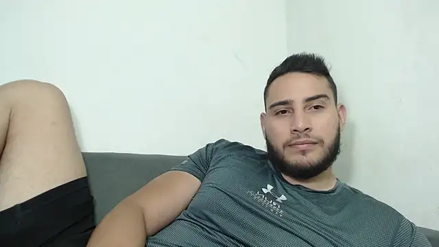 Snapshot of Seank_Noszka chatting on 26, 4, 2026 Seank Noszka online show from 26, 4, 2026