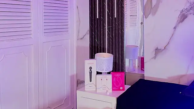 BellaHarpeer online show from 15, 2, 2026