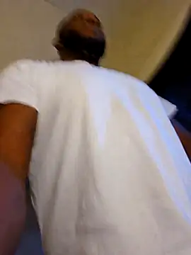 iLOVETRAY96 online show from 22, 2, 2026