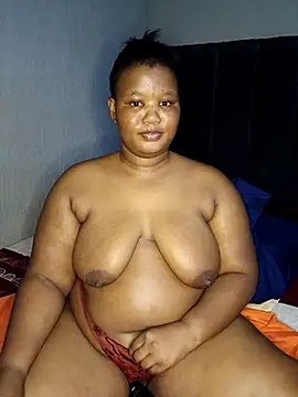 QUEENASS12 online show from 3, 12, 2025