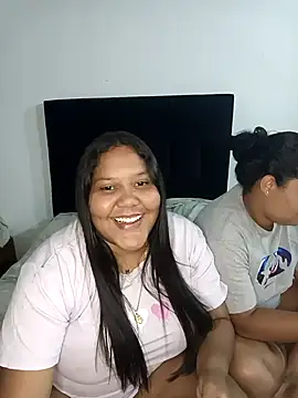 Snapshot of VaneandRossy chatting on 12, 3, 2026 VaneandRossy online show from 12, 3, 2026