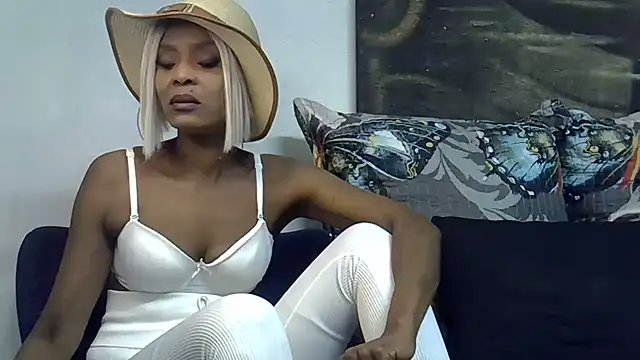 Snapshot of DivineEbonyGrace chatting on 3, 6, 2026 DivineEbonyGrace online show from 3, 6, 2026