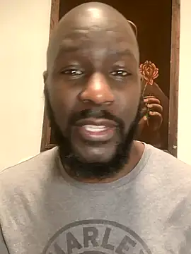 Snapshot of goldenshower2451 chatting on 16, 12, 2025 goldenshower2451 online show from 16, 12, 2025