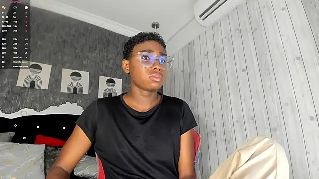 Snapshot of teylor_lovee chatting on 5, 3, 2026 teylor lovee online show from 5, 3, 2026