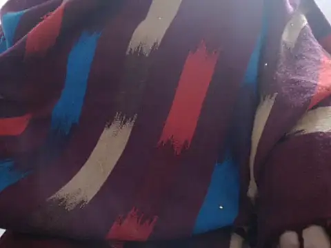 Snapshot of KhubsuratHaasina chatting on 17, 12, 2025 KhubsuratHaasina online show from 17, 12, 2025