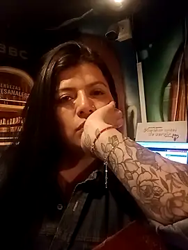 Snapshot of Luna_Maar_ chatting on 18, 12, 2025 Luna Maar online show from 18, 12, 2025