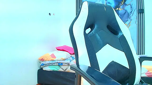 Snapshot of Valentina_and_sneider_ chatting on 31, 1, 2026 Valentina and sneider online show from 31, 1, 2026