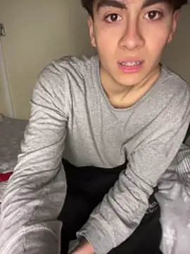 hungspanishtwink online show from 27, 3, 2026