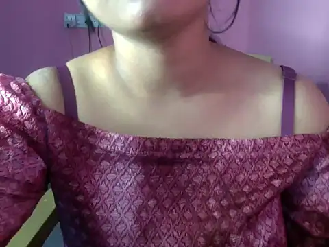 Snapshot of Bad_girl_kayraa_ chatting on 15, 12, 2025 Bad girl kayraa online show from 15, 12, 2025