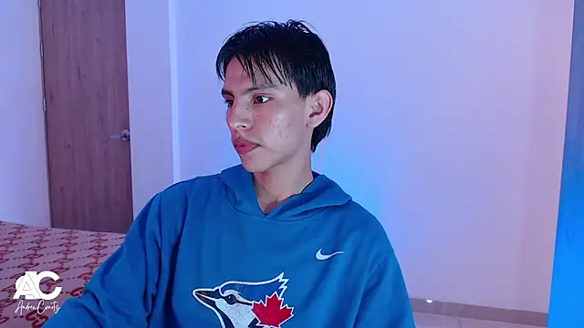 Snapshot of andrew_courtzz chatting on 30, 3, 2026 andrew courtzz online show from 30, 3, 2026