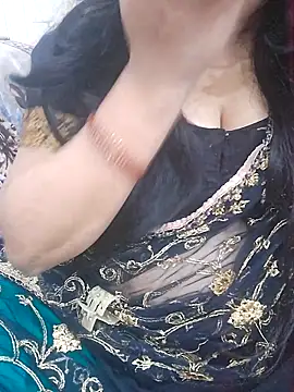 Snapshot of desiriya14 chatting on 25, 3, 2026 desiriya14 online show from 25, 3, 2026