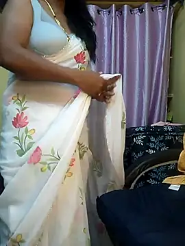 Snapshot of Preeti345 chatting on 28, 3, 2026 Preeti345 online show from 28, 3, 2026