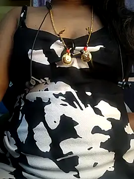 Snapshot of Preeti345 chatting on 1, 4, 2026 Preeti345 online show from 1, 4, 2026