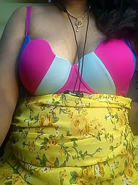 Snapshot of Preeti345 chatting on 19, 4, 2026 Preeti345 online show from 19, 4, 2026