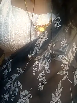 Snapshot of Preeti345 chatting on 24, 4, 2026 Preeti345 online show from 24, 4, 2026