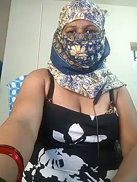 Snapshot of Preeti345 chatting on 22, 6, 2026 Preeti345 online show from 22, 6, 2026