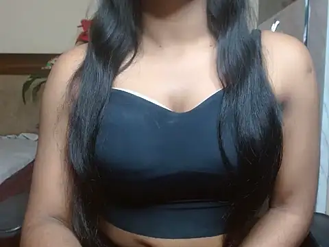 Lola Bebe online show from 6, 3, 2026