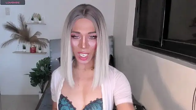 Snapshot of TsBlackHORSECOCKcalix chatting on 5, 4, 2026 TsBlackHORSECOCKcalix online show from 5, 4, 2026