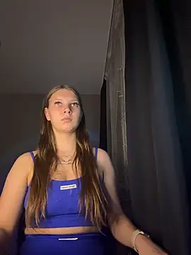 nelli lux  online show from 15, 12, 2025