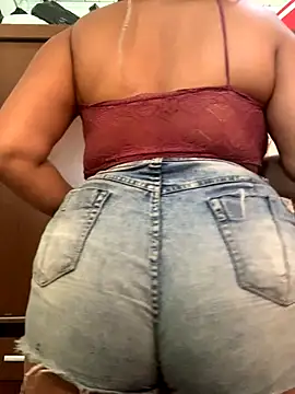 Snapshot of CorujinhaSafada chatting on 16, 12, 2025 CorujinhaSafada online show from 16, 12, 2025