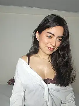 saasha Petit online show from 26, 2, 2026