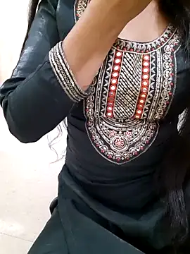 Snapshot of Riya_rani8 chatting on 13, 3, 2026 Riya rani8 online show from 13, 3, 2026