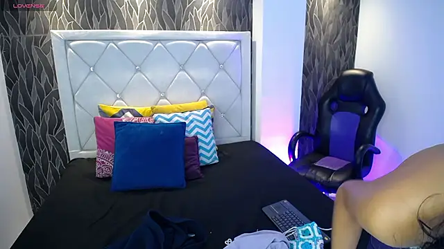 Snapshot of Kat_Cute chatting on 7, 3, 2026 Kat Cute online show from 7, 3, 2026