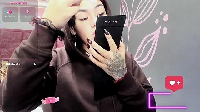 Kiara Fox   online show from 14, 2, 2026