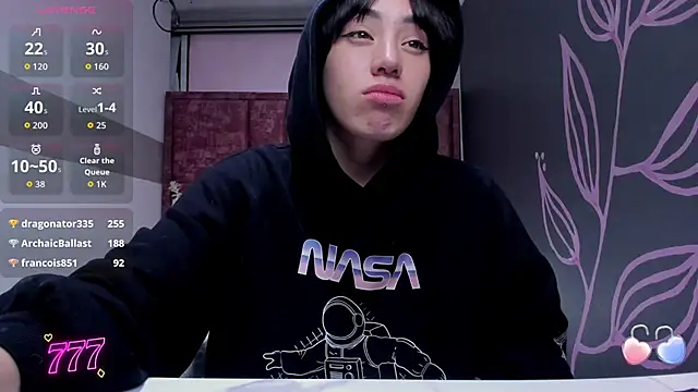 Kiara Fox   online show from 27, 3, 2026