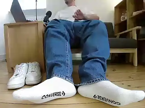 Snapshot of jonas_camboy chatting on 1, 4, 2026 jonas camboy online show from 1, 4, 2026