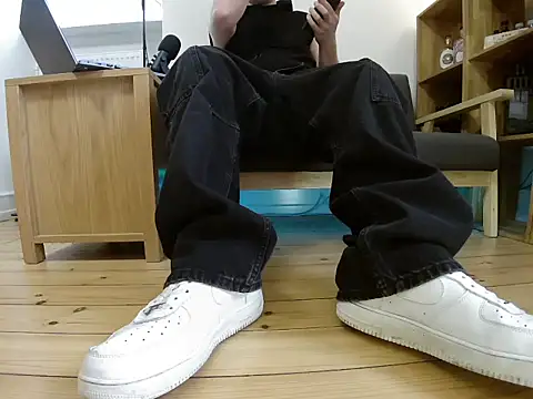 Snapshot of jonas_camboy chatting on 2, 4, 2026 jonas camboy online show from 2, 4, 2026