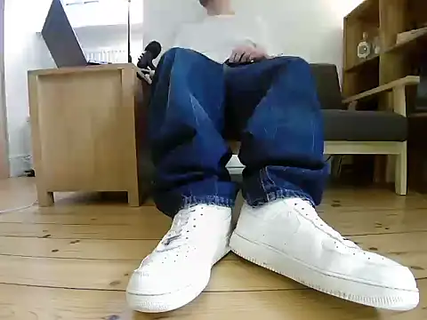 Snapshot of jonas_camboy chatting on 10, 4, 2026 jonas camboy online show from 10, 4, 2026