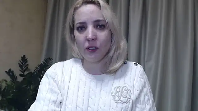 Snapshot of sweetpussy chatting on 31, 1, 2025 sweetpussy online show from 31, 1, 2025