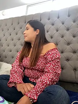 Snapshot of Alana-fox chatting on 15, 12, 2025 Alana-fox online show from 15, 12, 2025