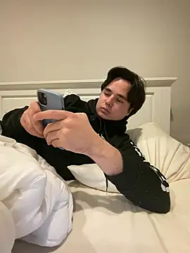 Snapshot of phantom898983 chatting on 16, 1, 2026 phantom898983 online show from 16, 1, 2026