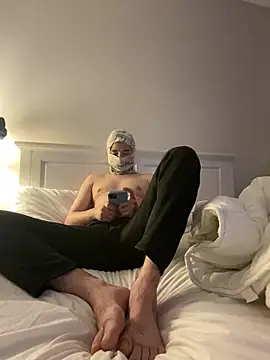 Snapshot of phantom898983 chatting on 16, 6, 2026 phantom898983 online show from 16, 6, 2026