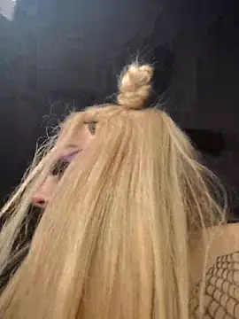 Snapshot of SpiderRose chatting on 16, 12, 2025 SpiderRose online show from 16, 12, 2025