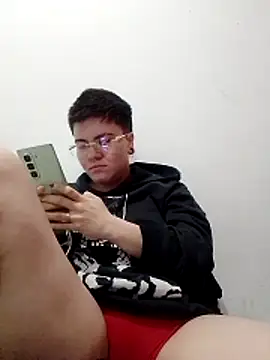 Snapshot of geminis_xxx chatting on 9, 3, 2026 geminis xxx online show from 9, 3, 2026