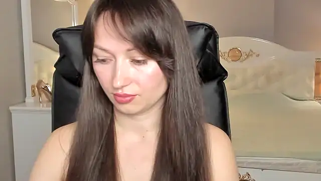 Snapshot of RosiAlina chatting on 4, 5, 2026 RosiAlina online show from 4, 5, 2026