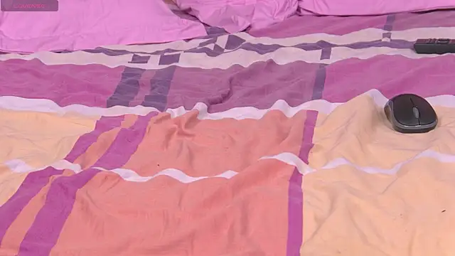 Snapshot of KendallVelvet chatting on 15, 4, 2026 KendallVelvet online show from 15, 4, 2026