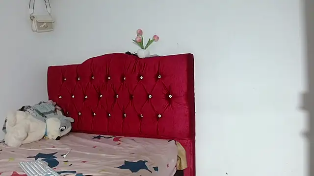 Snapshot of Alisson_Very_Dirty chatting on 7, 2, 2026 Alisson Very Dirty online show from 7, 2, 2026