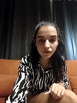 SoniaMoonnnn online show from 14, 1, 2026