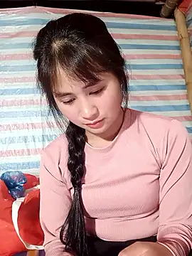 Him MountainGirl online show from 4, 2, 2026